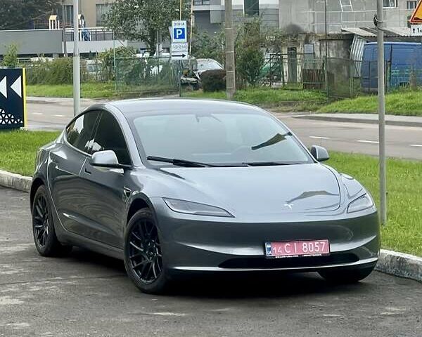 Серый Тесла Модель 3, объемом двигателя 0 л и пробегом 9 тыс. км за 26500 $, фото 1 на Automoto.ua