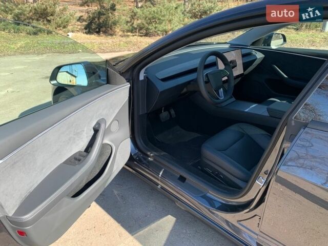 Серый Тесла Модель 3, объемом двигателя 0 л и пробегом 4 тыс. км за 29900 $, фото 8 на Automoto.ua