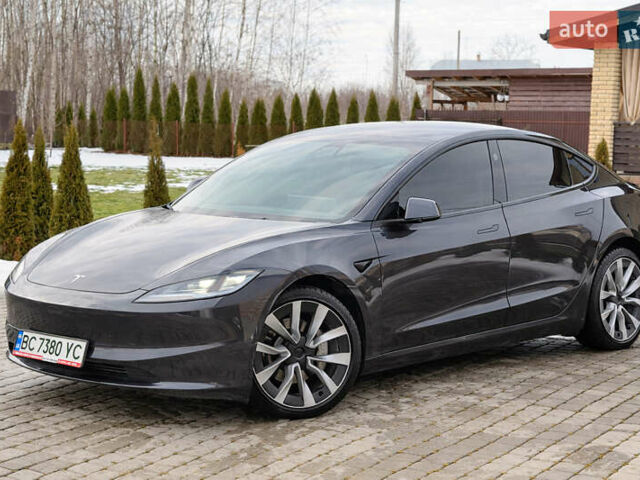 Серый Тесла Модель 3, объемом двигателя 0 л и пробегом 12 тыс. км за 29999 $, фото 5 на Automoto.ua