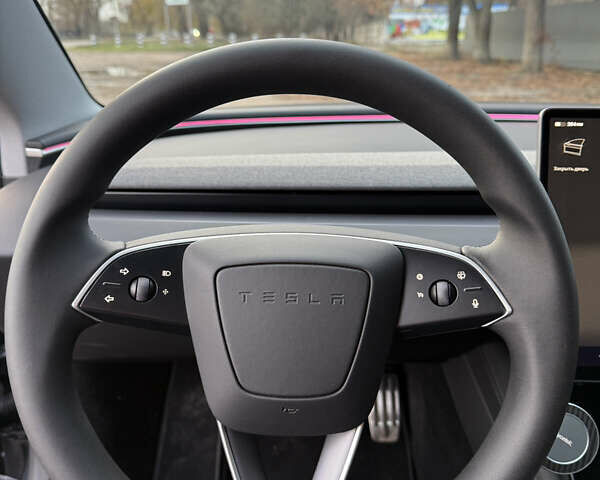 Серый Тесла Модель 3, объемом двигателя 0 л и пробегом 7 тыс. км за 32000 $, фото 29 на Automoto.ua