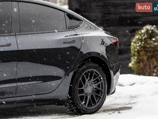 Серый Тесла Модель 3, объемом двигателя 0 л и пробегом 19 тыс. км за 26000 $, фото 15 на Automoto.ua