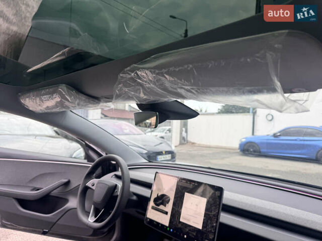 Тесла Модель 3 2024 у Києві на Automoto.ua Сірий Тесла Модель 3, об'ємом двигуна 0 л та пробігом 1 тис. км за 28500 $, фото 4 на Automoto.ua