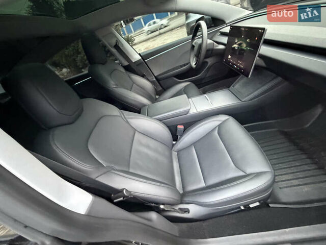 Серый Тесла Модель 3, объемом двигателя 0 л и пробегом 11 тыс. км за 26000 $, фото 19 на Automoto.ua