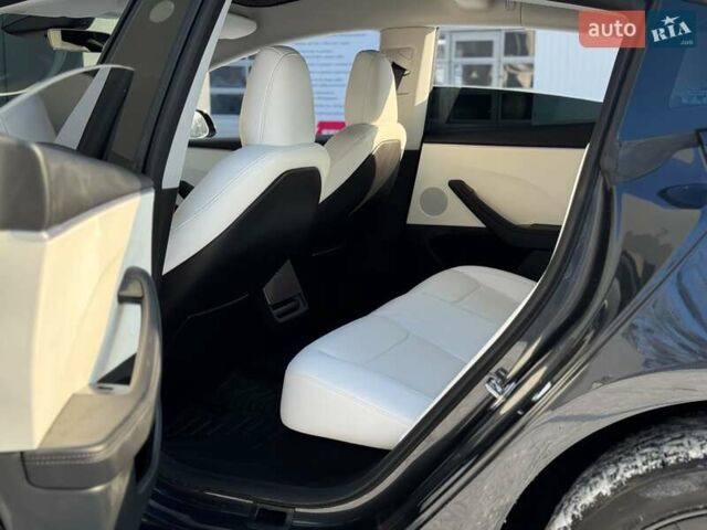 Серый Тесла Модель 3, объемом двигателя 0 л и пробегом 39 тыс. км за 33499 $, фото 14 на Automoto.ua