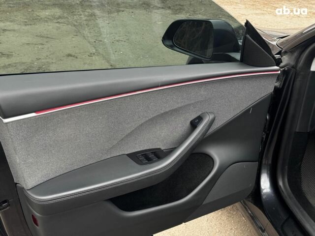 Сірий Тесла Модель 3, об'ємом двигуна 0 л та пробігом 29 тис. км за 26990 $, фото 13 на Automoto.ua