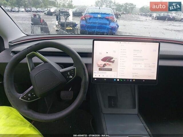 Серый Тесла Модель 3, объемом двигателя 0 л и пробегом 24 тыс. км за 8900 $, фото 10 на Automoto.ua