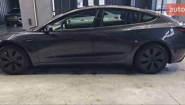 Сірий Тесла Модель 3, об'ємом двигуна 0 л та пробігом 33 тис. км за 32500 $, фото 4 на Automoto.ua