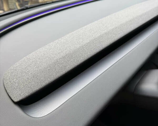 Серый Тесла Модель 3, объемом двигателя 0 л и пробегом 7 тыс. км за 27999 $, фото 23 на Automoto.ua