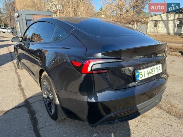 Серый Тесла Модель 3, объемом двигателя 0 л и пробегом 18 тыс. км за 26500 $, фото 5 на Automoto.ua