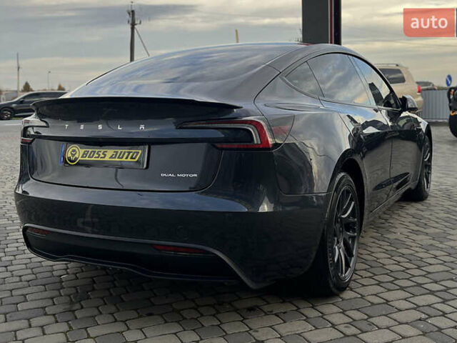 Серый Тесла Модель 3, объемом двигателя 0 л и пробегом 9 тыс. км за 33500 $, фото 6 на Automoto.ua