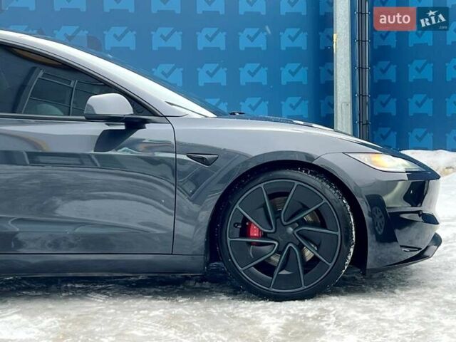 Серый Тесла Модель 3, объемом двигателя 0 л и пробегом 4 тыс. км за 45000 $, фото 12 на Automoto.ua