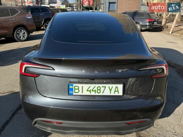 Серый Тесла Модель 3, объемом двигателя 0 л и пробегом 19 тыс. км за 26500 $, фото 12 на Automoto.ua