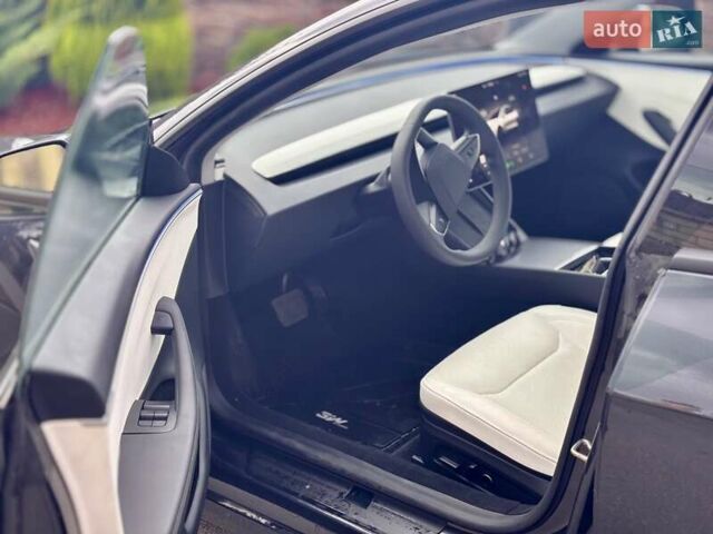 Сірий Тесла Модель 3, об'ємом двигуна 0 л та пробігом 8 тис. км за 28500 $, фото 12 на Automoto.ua