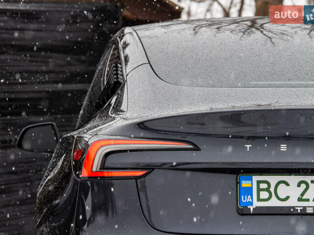 Серый Тесла Модель 3, объемом двигателя 0 л и пробегом 19 тыс. км за 26000 $, фото 24 на Automoto.ua