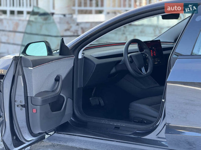 Серый Тесла Модель 3, объемом двигателя 0 л и пробегом 34 тыс. км за 26600 $, фото 20 на Automoto.ua