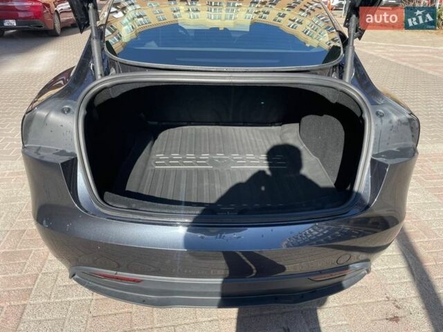 Серый Тесла Модель 3, объемом двигателя 0 л и пробегом 10 тыс. км за 26200 $, фото 53 на Automoto.ua