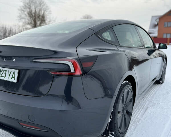 Серый Тесла Модель 3, объемом двигателя 0 л и пробегом 2 тыс. км за 30900 $, фото 13 на Automoto.ua