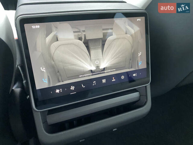 Серый Тесла Модель 3, объемом двигателя 0 л и пробегом 25 тыс. км за 30800 $, фото 28 на Automoto.ua