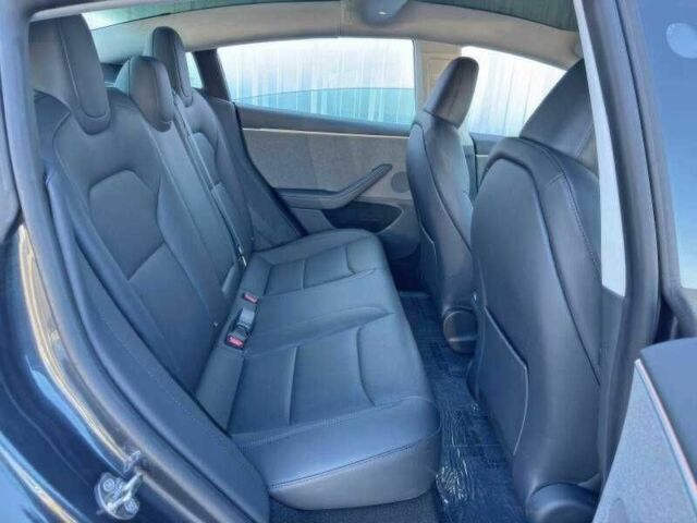 Серый Тесла Модель 3, объемом двигателя 0 л и пробегом 20 тыс. км за 15500 $, фото 17 на Automoto.ua