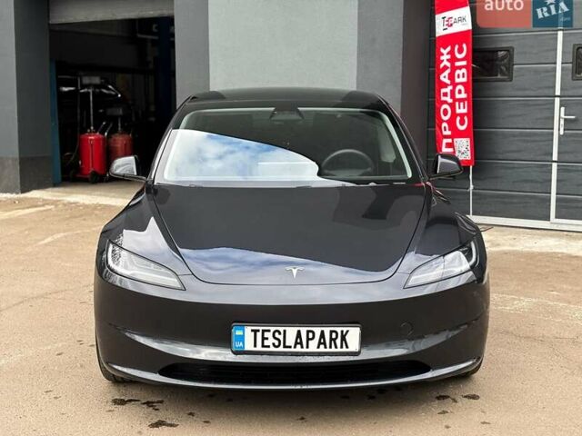 Серый Тесла Модель 3, объемом двигателя 0 л и пробегом 20 тыс. км за 32500 $, фото 3 на Automoto.ua