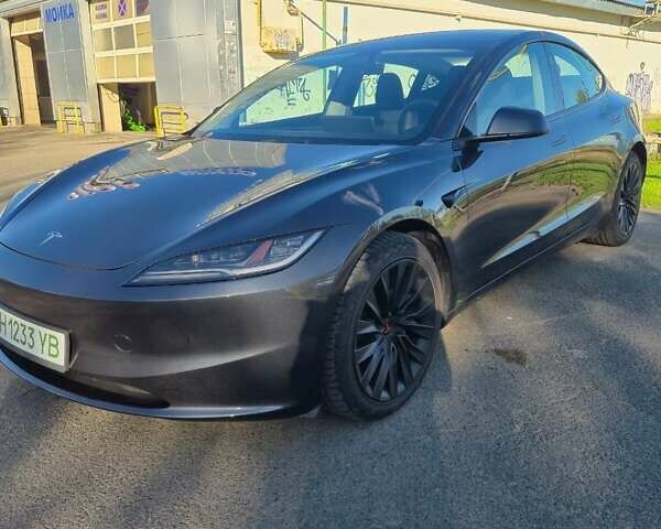 Тесла Модель 3 2024 у Одесі на Automoto.ua Сірий Тесла Модель 3, об'ємом двигуна 0 л та пробігом 27 тис. км за 32500 $, фото 3 на Automoto.ua
