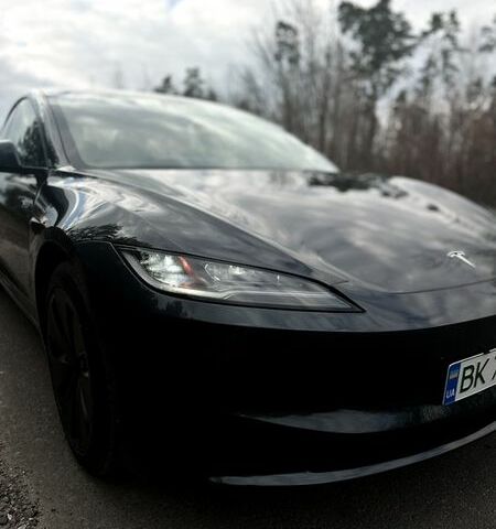 Серый Тесла Модель 3, объемом двигателя 0 л и пробегом 2 тыс. км за 28950 $, фото 1 на Automoto.ua