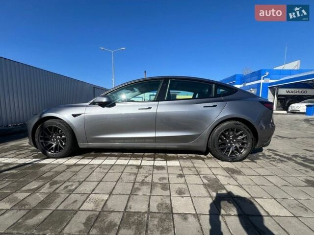 Серый Тесла Модель 3, объемом двигателя 0 л и пробегом 14 тыс. км за 29500 $, фото 9 на Automoto.ua