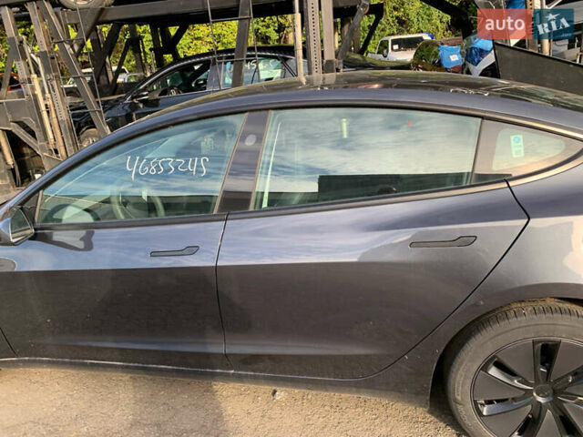 Серый Тесла Модель 3, объемом двигателя 0 л и пробегом 20 тыс. км за 24000 $, фото 10 на Automoto.ua