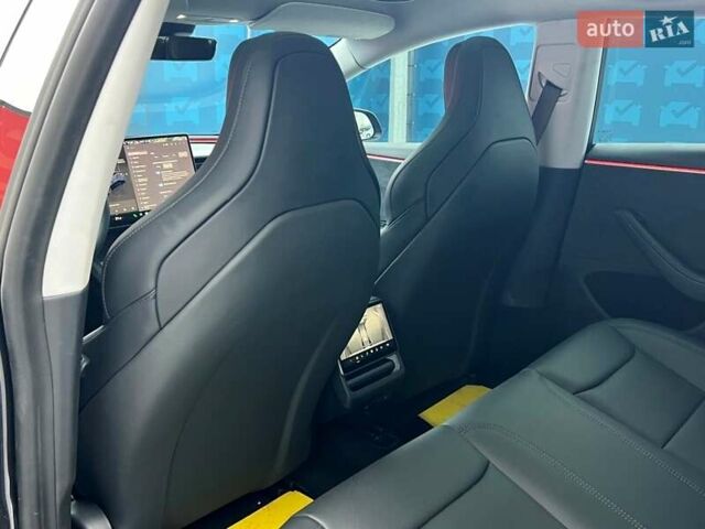 Серый Тесла Модель 3, объемом двигателя 0 л и пробегом 4 тыс. км за 45000 $, фото 31 на Automoto.ua