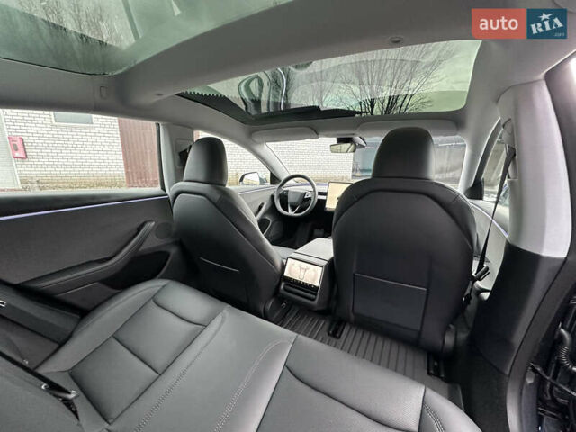 Серый Тесла Модель 3, объемом двигателя 0 л и пробегом 5 тыс. км за 28500 $, фото 21 на Automoto.ua