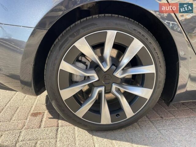 Серый Тесла Модель 3, объемом двигателя 0 л и пробегом 10 тыс. км за 26200 $, фото 21 на Automoto.ua