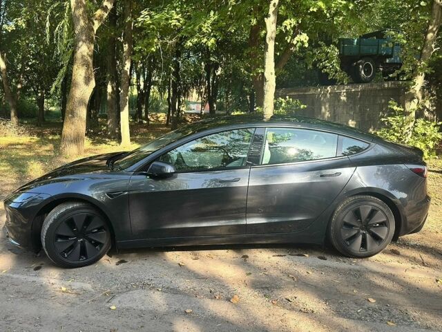 Серый Тесла Модель 3, объемом двигателя 0 л и пробегом 3 тыс. км за 28700 $, фото 6 на Automoto.ua