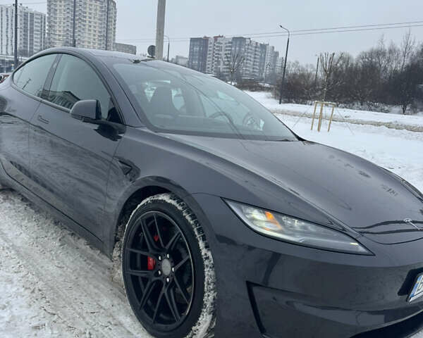 Серый Тесла Модель 3, объемом двигателя 0 л и пробегом 29 тыс. км за 34500 $, фото 3 на Automoto.ua
