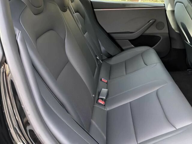 Сірий Тесла Модель 3, об'ємом двигуна 0 л та пробігом 29 тис. км за 10400 $, фото 11 на Automoto.ua