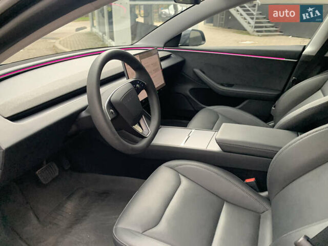 Серый Тесла Модель 3, объемом двигателя 0 л и пробегом 22 тыс. км за 32500 $, фото 22 на Automoto.ua