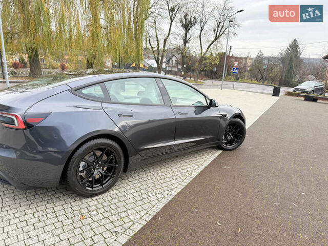 Серый Тесла Модель 3, объемом двигателя 0 л и пробегом 13 тыс. км за 30000 $, фото 3 на Automoto.ua