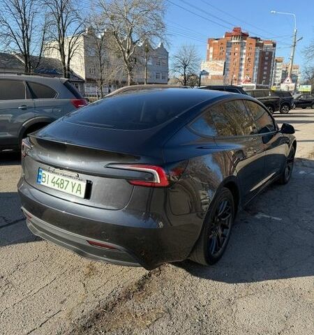Серый Тесла Модель 3, объемом двигателя 0 л и пробегом 18 тыс. км за 26500 $, фото 10 на Automoto.ua