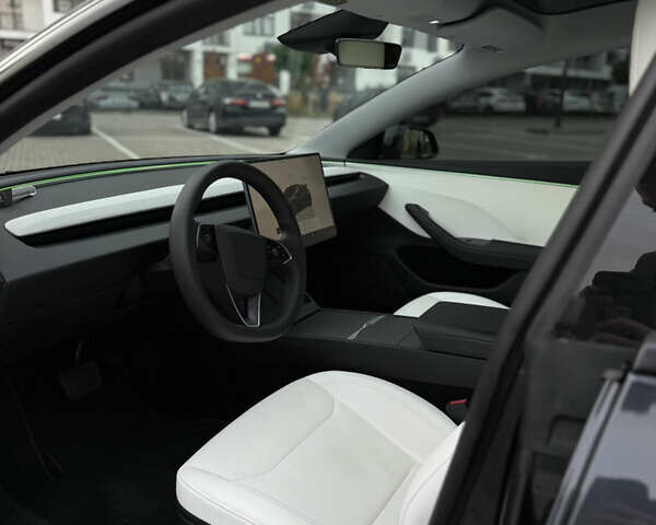 Серый Тесла Модель 3, объемом двигателя 0 л и пробегом 34 тыс. км за 33000 $, фото 11 на Automoto.ua