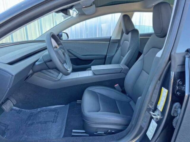 Серый Тесла Модель 3, объемом двигателя 0 л и пробегом 20 тыс. км за 15500 $, фото 13 на Automoto.ua