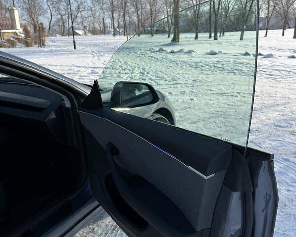 Серый Тесла Модель 3, объемом двигателя 0 л и пробегом 6 тыс. км за 28000 $, фото 22 на Automoto.ua