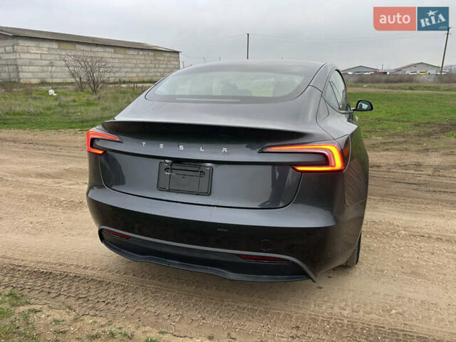 Сірий Тесла Модель 3, об'ємом двигуна 0 л та пробігом 70 тис. км за 26200 $, фото 13 на Automoto.ua