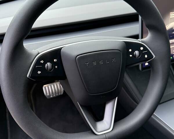 Серый Тесла Модель 3, объемом двигателя 0 л и пробегом 5 тыс. км за 35900 $, фото 13 на Automoto.ua