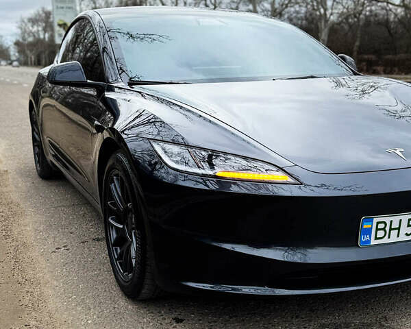 Серый Тесла Модель 3, объемом двигателя 0 л и пробегом 58 тыс. км за 27000 $, фото 3 на Automoto.ua