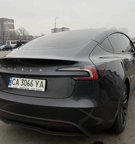 Серый Тесла Модель 3, объемом двигателя 0 л и пробегом 6 тыс. км за 26100 $, фото 2 на Automoto.ua