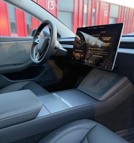 Серый Тесла Модель 3, объемом двигателя 0 л и пробегом 4 тыс. км за 25800 $, фото 28 на Automoto.ua