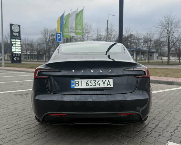 Серый Тесла Модель 3, объемом двигателя 0 л и пробегом 13 тыс. км за 26500 $, фото 5 на Automoto.ua