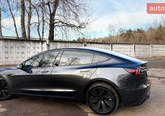 Сірий Тесла Модель 3, об'ємом двигуна 0 л та пробігом 36 тис. км за 28600 $, фото 17 на Automoto.ua