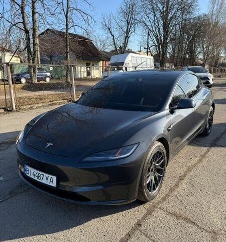 Серый Тесла Модель 3, объемом двигателя 0 л и пробегом 18 тыс. км за 26500 $, фото 3 на Automoto.ua