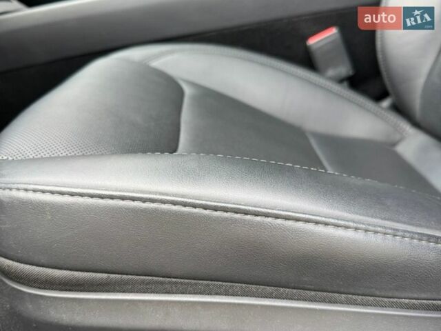 Сірий Тесла Модель 3, об'ємом двигуна 0 л та пробігом 39 тис. км за 23800 $, фото 21 на Automoto.ua