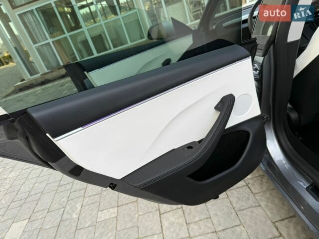 Сірий Тесла Модель 3, об'ємом двигуна 0 л та пробігом 8 тис. км за 25990 $, фото 55 на Automoto.ua